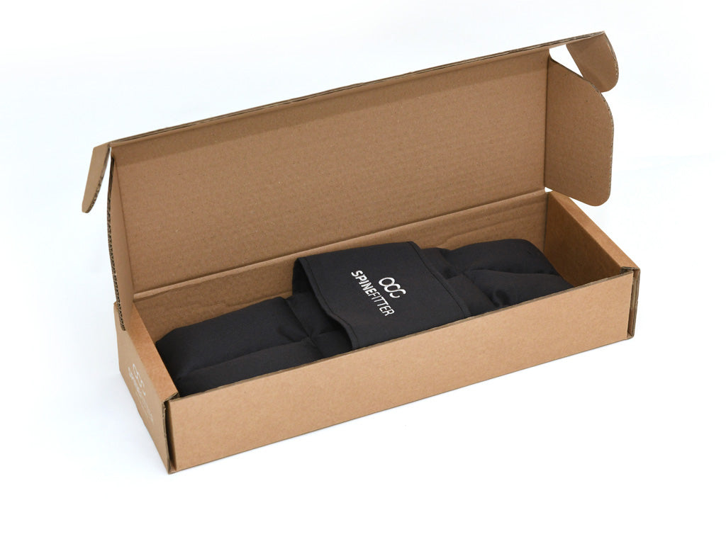 Mit dem SPINEFITTER by SISSEL Linum haben Sie die optimale Ergänzung zum SPINEFITTER. Das wärmende Kissen mit Leinsamenfüllung spendet wohltuende Wärme und massiert zusätzlich. Mit dem SPINEFITTER by SISSEL können Verspannungen und Blockaden im Bereich des Nackens, der Wirbelsäule und der Schultern gelöst werden. Besonders sinnvoll ist die Anwendung in der Therapie (Physio oder Reha), im Pilates-Studio oder auch zuhause. 4