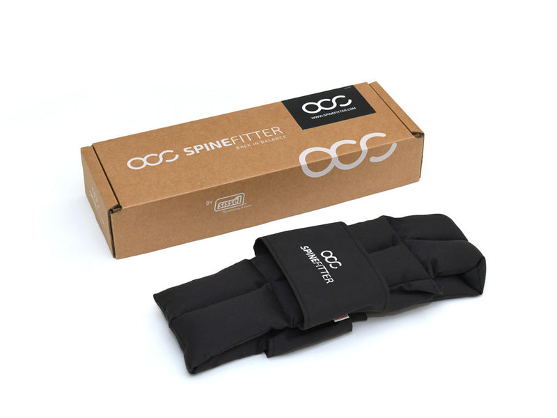 Mit dem SPINEFITTER by SISSEL Linum haben Sie die optimale Ergänzung zum SPINEFITTER. Das wärmende Kissen mit Leinsamenfüllung spendet wohltuende Wärme und massiert zusätzlich. Mit dem SPINEFITTER by SISSEL können Verspannungen und Blockaden im Bereich des Nackens, der Wirbelsäule und der Schultern gelöst werden. Besonders sinnvoll ist die Anwendung in der Therapie (Physio oder Reha), im Pilates-Studio oder auch zuhause. 5