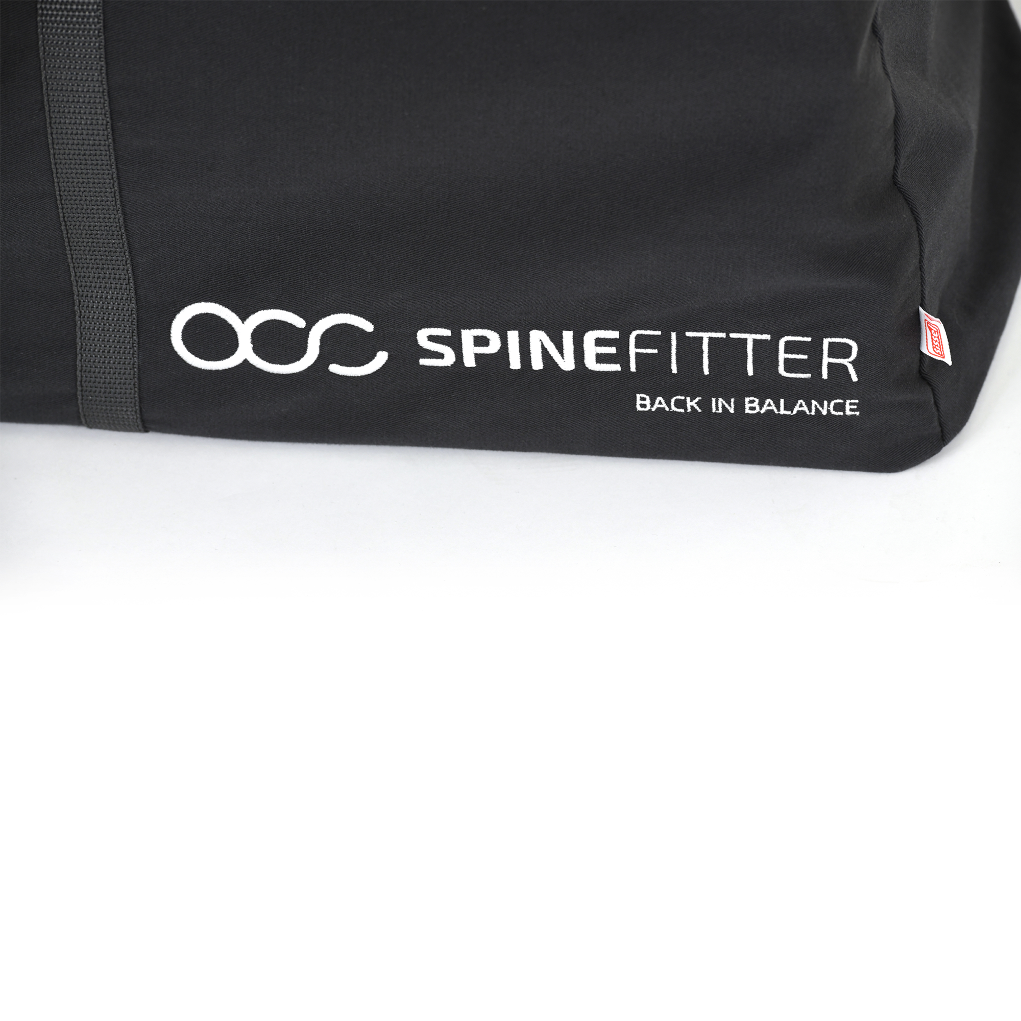 Die Coachbag ist gefüllt mit 10 SPINEFITTER by SISSEL. So können Sie Ihren Sportkurs mitnehmen und beispielsweise draußen in der Natur durchführen, oder im Stusio einfach den Raum wechseln. Für das Gruppentraining eignet sich der SPINEFITTER. Mit dem SPINEFITTER by SISSEL können Verspannungen und Blockaden im Bereich des Nackens, der Wirbelsäule und der Schultern gelöst werden. 2