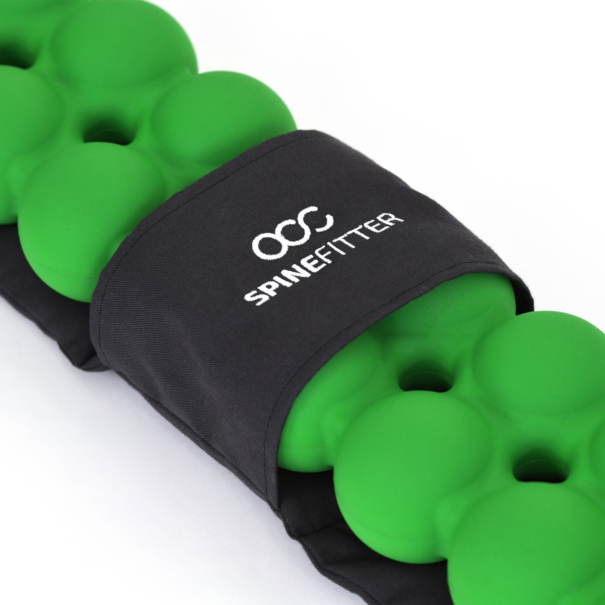 Mit dem SPINEFITTER by SISSEL Linum haben Sie die optimale Ergänzung zum SPINEFITTER. Das wärmende Kissen mit Leinsamenfüllung spendet wohltuende Wärme und massiert zusätzlich. Mit dem SPINEFITTER by SISSEL können Verspannungen und Blockaden im Bereich des Nackens, der Wirbelsäule und der Schultern gelöst werden. Besonders sinnvoll ist die Anwendung in der Therapie (Physio oder Reha), im Pilates-Studio oder auch zuhause.  3